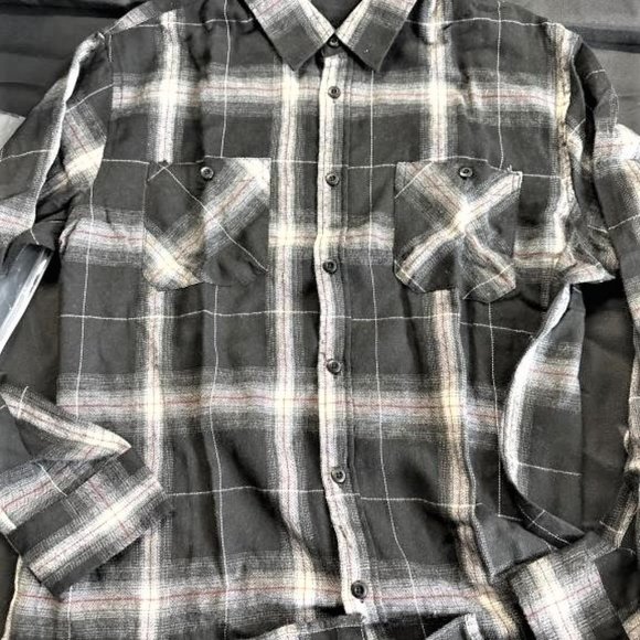 ST7 Alex Vando MEN'S Long Sleeve SHIRT Size L Plaid Flannel Shirt - Picture 1 of 2